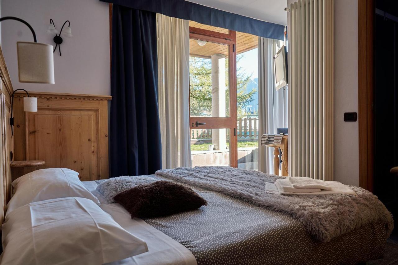 Chalet Weal Aparthotel Colle Colle Sestriere Esterno foto